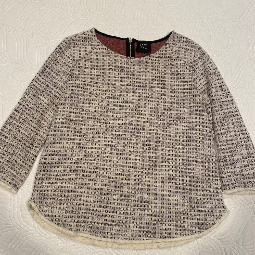 W5 back zipper top, 3/4 length sleeves